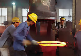 二車(chē)間-法蘭鍛打